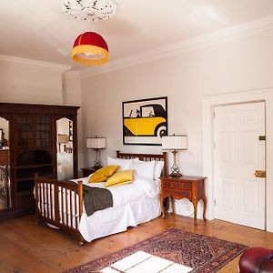 The Historical Harcourt Suites